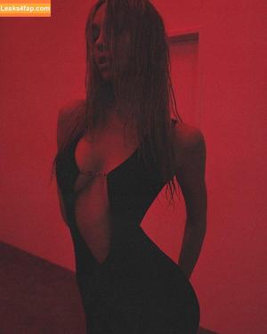 Alexis Ren фото #0224