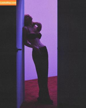 Alexis Ren фото #0231