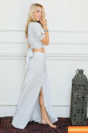 Alexis Ren фото #0285