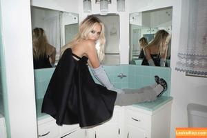 Alexis Ren фото #0333