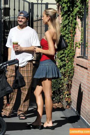 Alexis Ren фото #0376