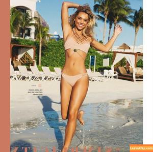 Alexis Ren фото #0442