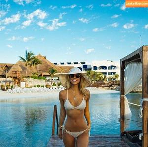 Alexis Ren фото #0446