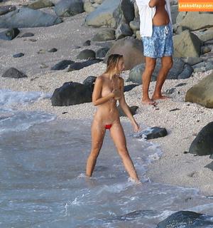 Alexis Ren фото #0450