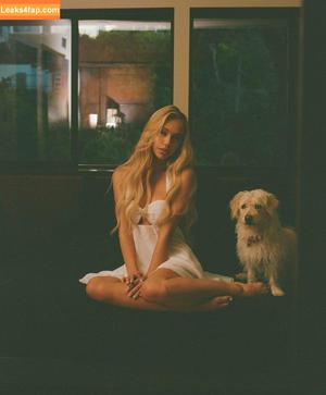 Alexis Ren фото #0536