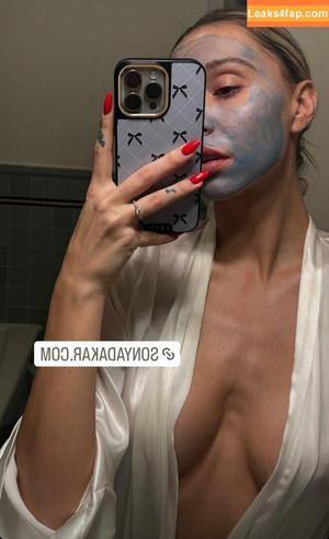 Alexis Ren фото #0545