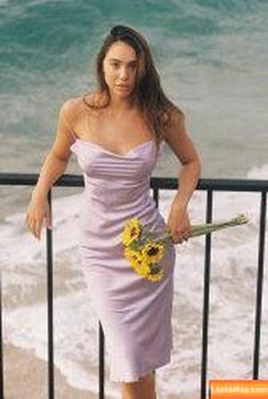 Alexis Ren фото #0567