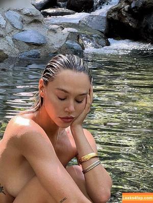 Alexis Ren photo #0701