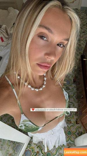 Alexis Ren photo #0920