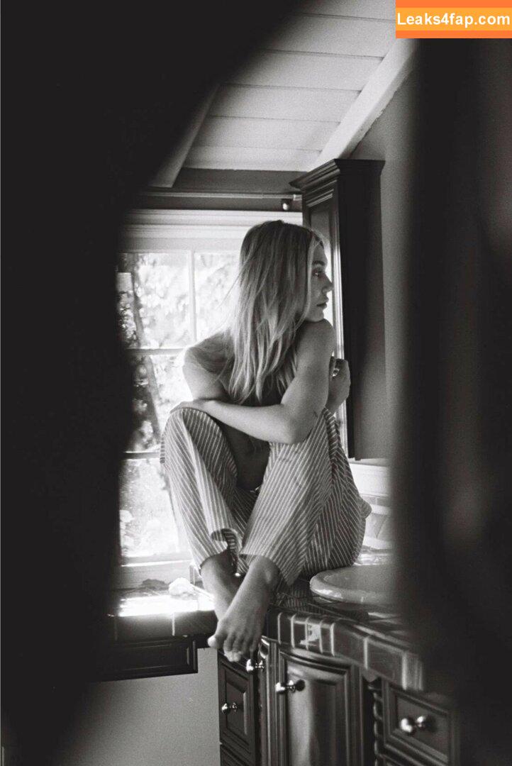 Alexis Ren / alexisren / alexisreng / alexxissren leaked photo photo #1075