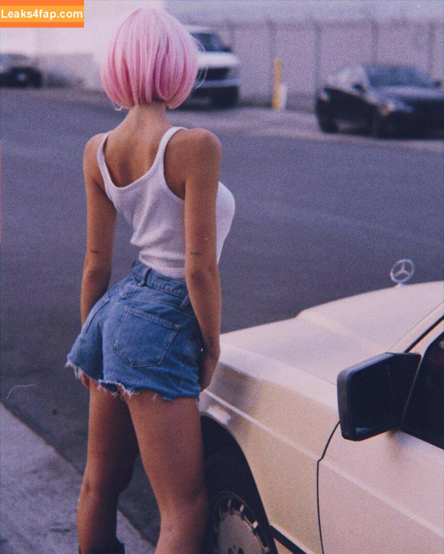 Alexis Ren / alexisren / alexisreng / alexxissren leaked photo photo #1082