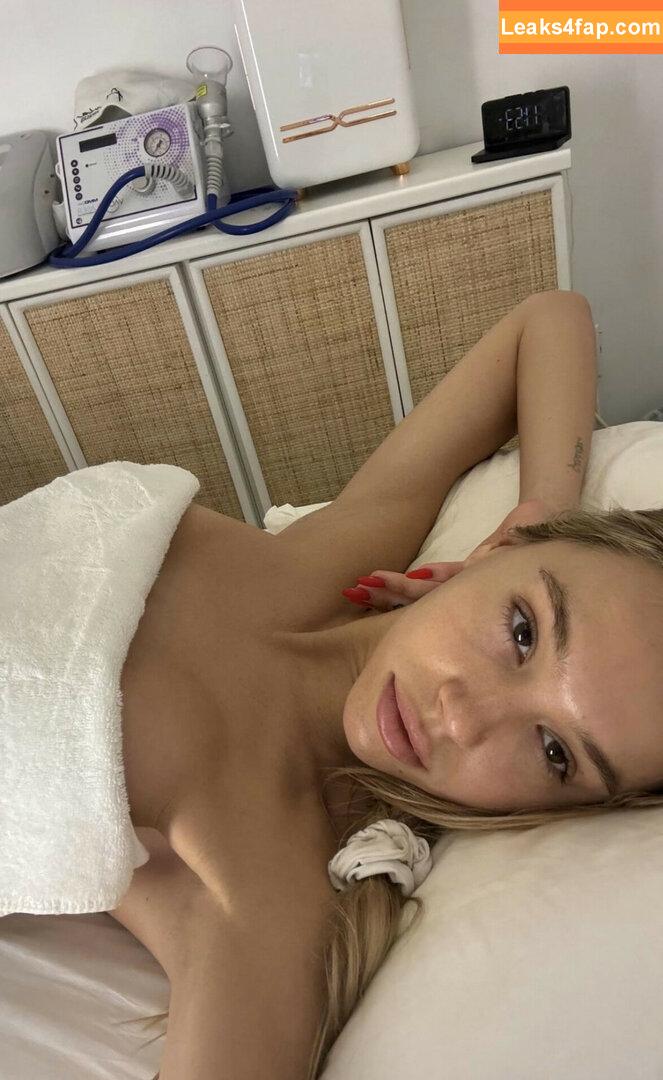 Alexis Ren / alexisren / alexisreng / alexxissren leaked photo photo #1245