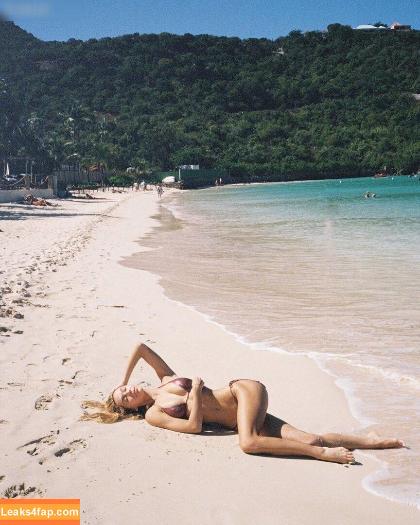 Alexis Ren / alexisren / alexisreng / alexxissren leaked photo photo #1448