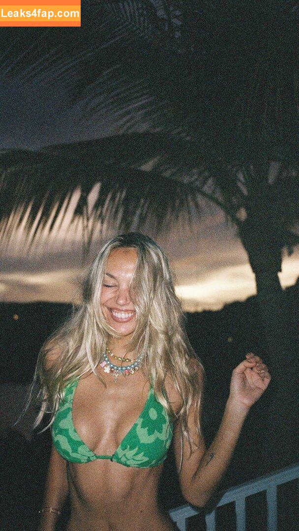 Alexis Ren / alexisren / alexisreng / alexisrenofficial / alexxissren / https: leaked photo photo #1671