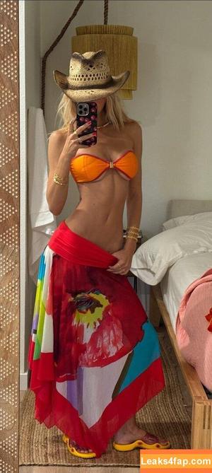 Alexis Ren photo #1534