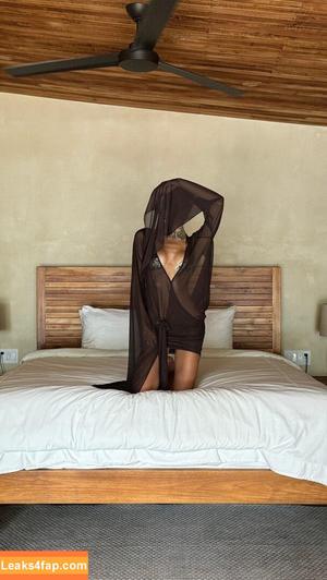 Alexis Ren photo #1608