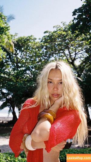 Alexis Ren photo #1615