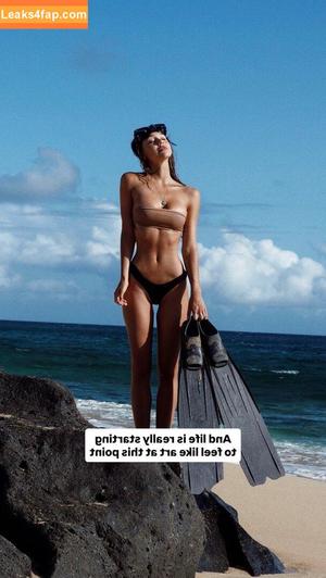 Alexis Ren photo #1704