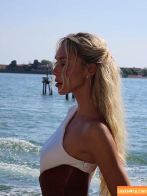 Alexis Ren photo #1747