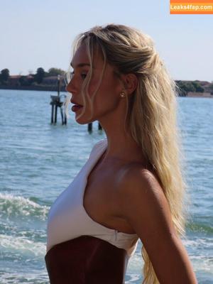 Alexis Ren photo #1776