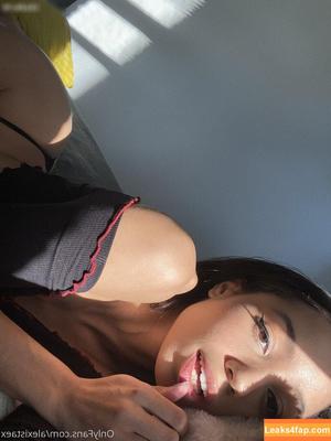 Alexis Tae photo #0379