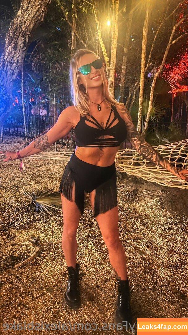 alexisblake /  leaked photo photo #0014