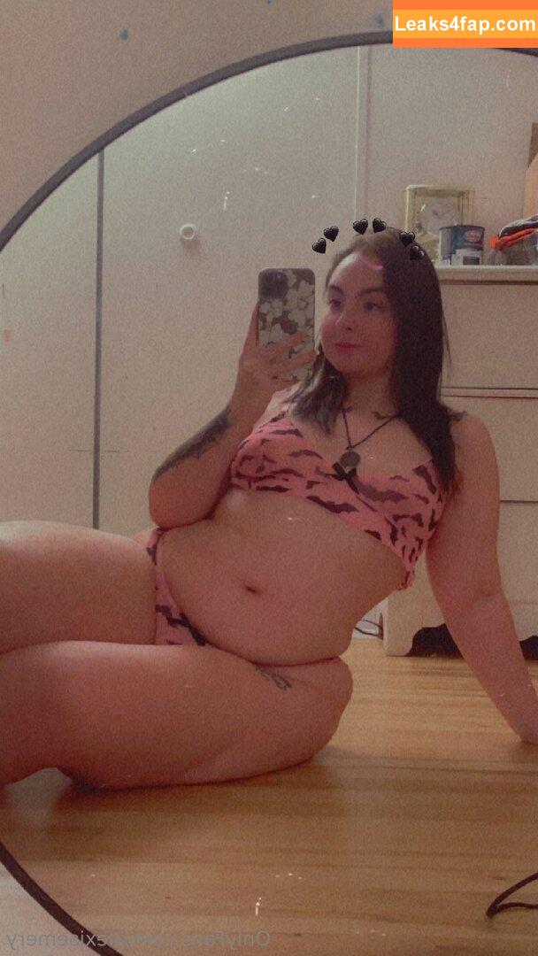 alexisemery /  leaked photo photo #0005