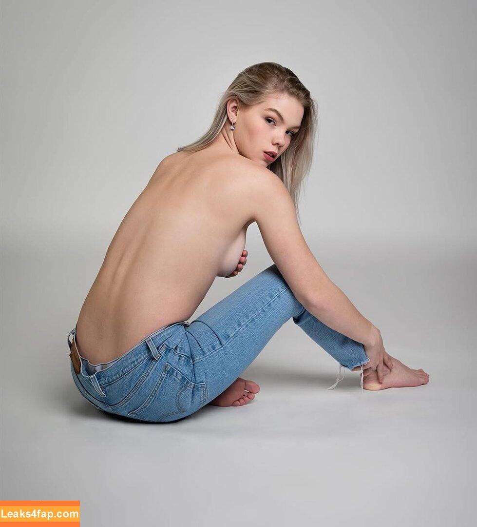 alexisfogartyy / alexisfogarty leaked photo photo #0003