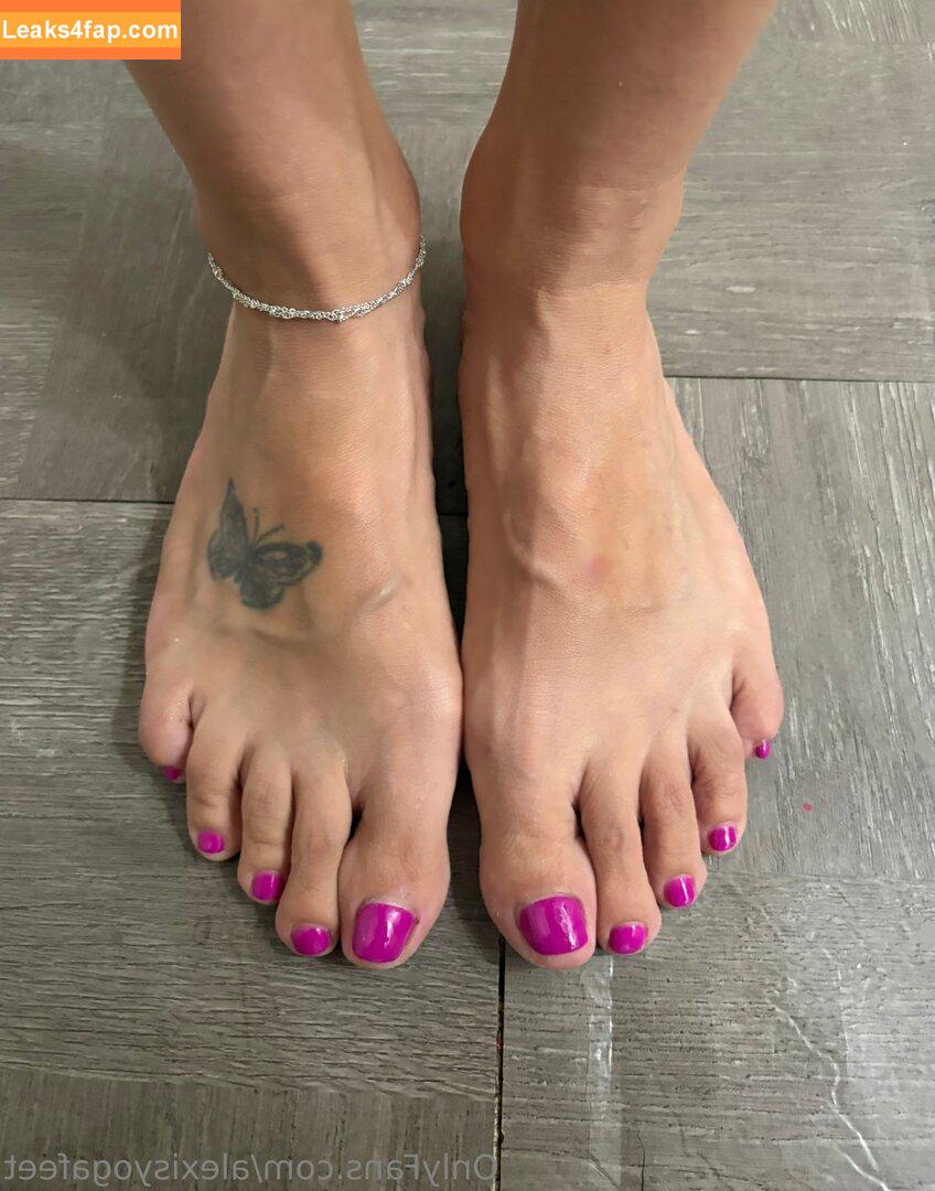 alexisyogafeet /  leaked photo photo #0009