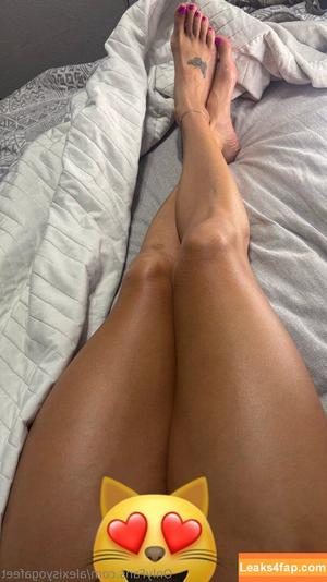 alexisyogafeet photo #0010