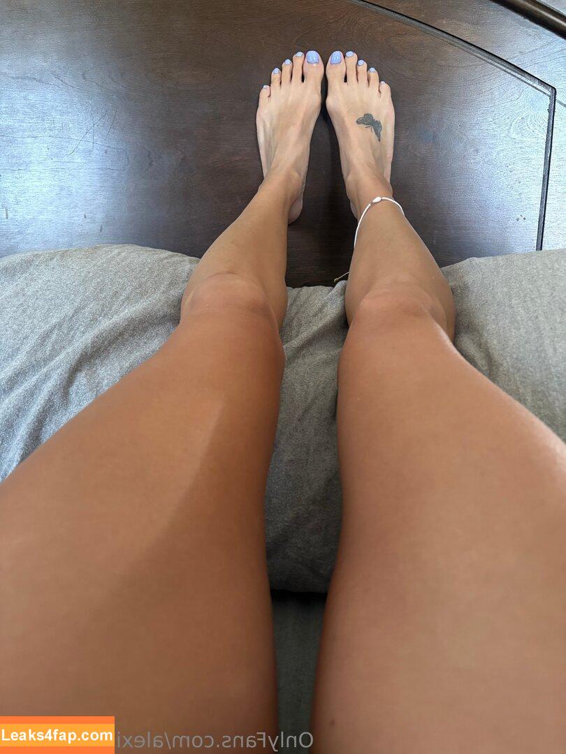 alexisyogafeet2 / alexisyogafeet leaked photo photo #0009