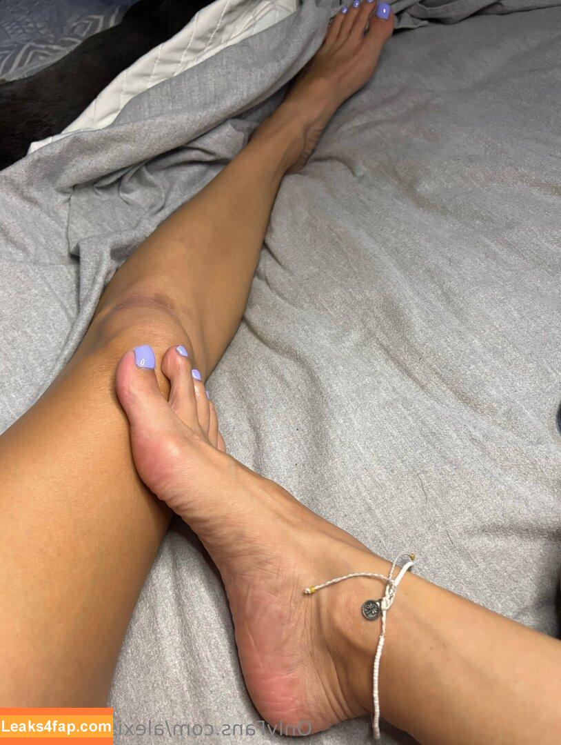 alexisyogafeet2 / alexisyogafeet leaked photo photo #0013