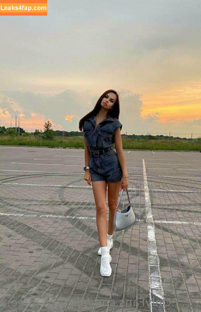 alexxxa.queen_1 / alexa_queeen leaked photo photo #0004