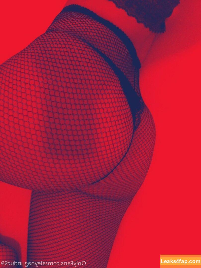 aleyonlyfans / Ale Turkish Girl / aleonlyfans99 слитое фото фото #0055