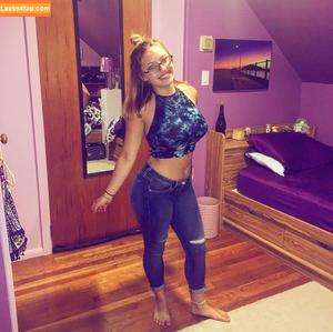 Ali Cortese photo #0043