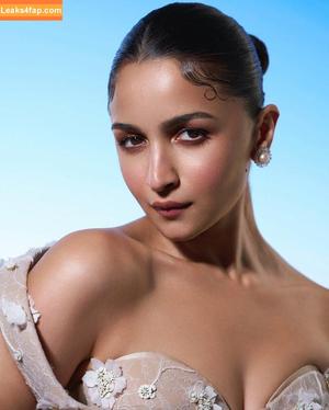 Alia Bhatt фото #0075
