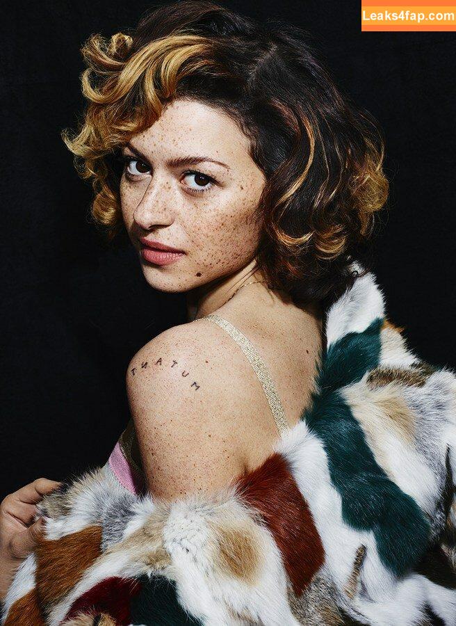 Alia Shawkat / __mutantalia__ leaked photo photo #0045