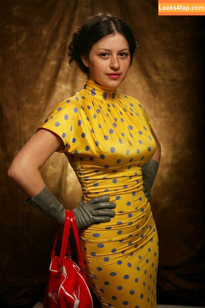 Alia Shawkat / __mutantalia__ leaked photo photo #0055