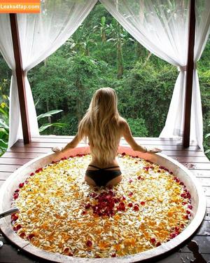 Alica Schmidt photo #0027