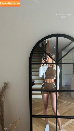 Alica Schmidt photo #0074