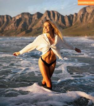 Alica Schmidt photo #0136