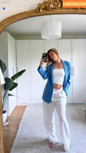 Alica Schmidt photo #0194