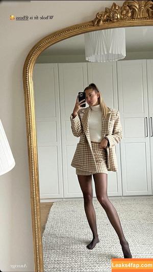 Alica Schmidt photo #0221