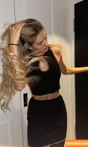 Alica Schmidt photo #0360