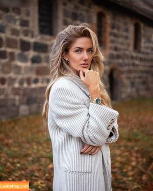 Alica Schmidt photo #0370