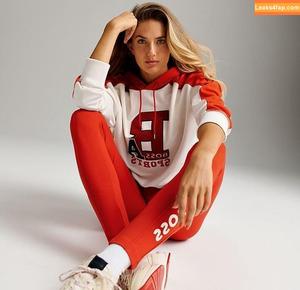 Alica Schmidt photo #0523