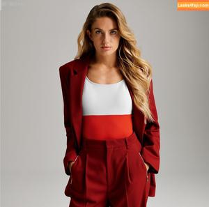 Alica Schmidt photo #0533