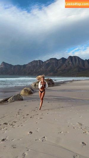 Alica Schmidt photo #0827