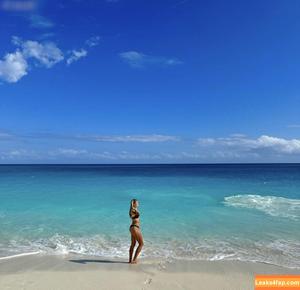 Alica Schmidt photo #0893