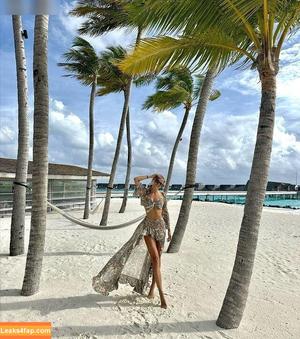 Alica Schmidt photo #1360